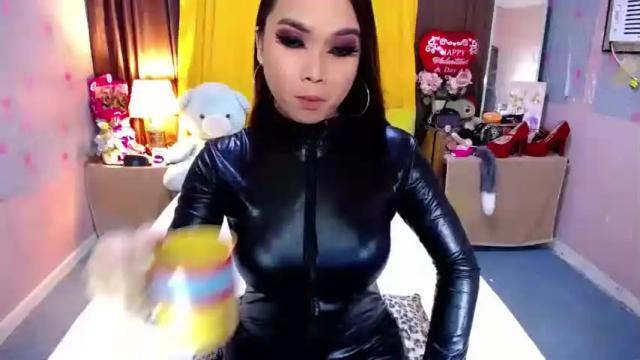 Image 8 of queenofexploded Stream on Chaturbate on 18 months ago