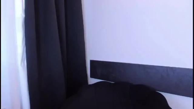 Image 3 of queenofhaze Stream on Chaturbate on 13 months ago