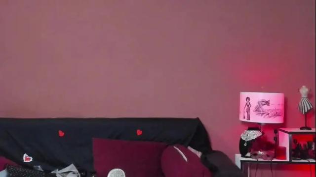 Image 8 of queenofhaze Stream on Chaturbate on 13 days ago