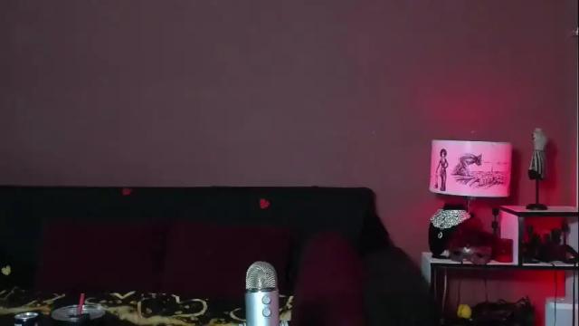 Image 10 of queenofhaze Stream on Chaturbate on 12 days ago