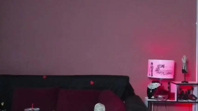 Image 3 of queenofhaze Stream on Chaturbate on 11 days ago
