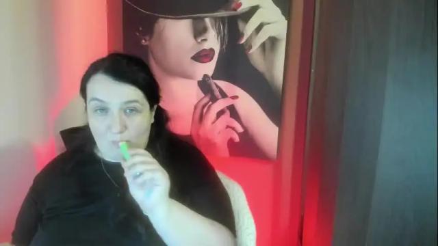 Thumbnail 1, queenofhaze's Stream at Chaturbate, 1 month ago