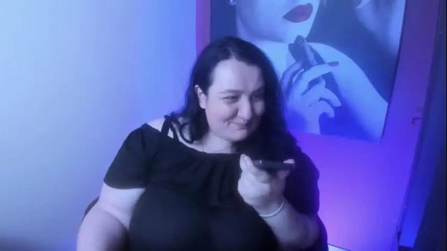 Image 2 of queenofhaze Stream on Chaturbate on 20 days ago