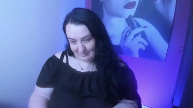 Image 4 of queenofhaze Stream on Chaturbate on 20 days ago