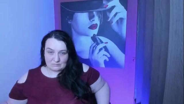 Image 3 of queenofhaze Stream on Chaturbate on 9 days ago