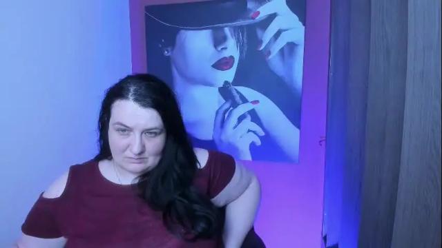 Image 4 of queenofhaze Stream on Chaturbate on 9 days ago