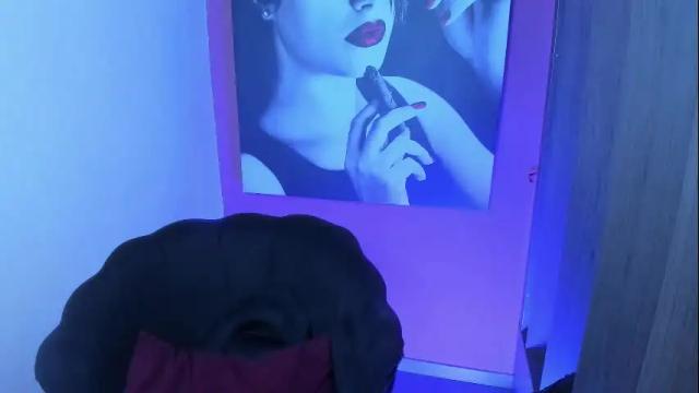 Image 7 of queenofhaze Stream on Chaturbate on 7 days ago