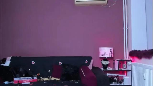 Image 11 of queenofhaze Stream on Chaturbate on 2 months ago