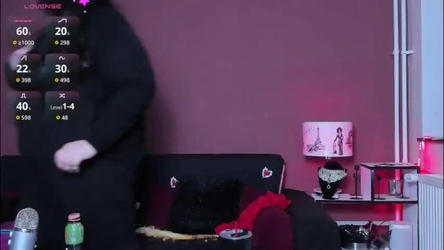 Image 3 of queenofhaze Stream on Chaturbate on 2 months ago