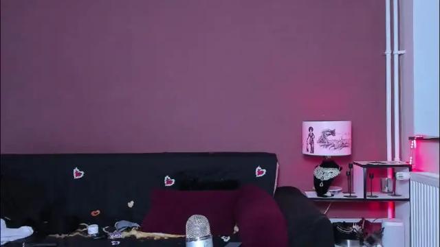 Image 11 of queenofhaze Stream on Chaturbate on 2 months ago