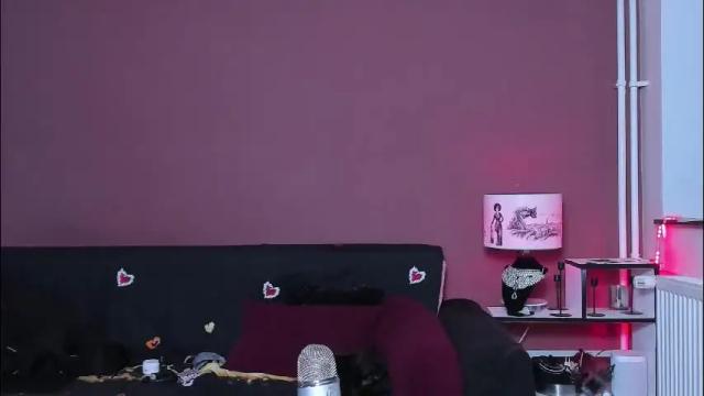 Image 6 of queenofhaze Stream on Chaturbate on 2 months ago