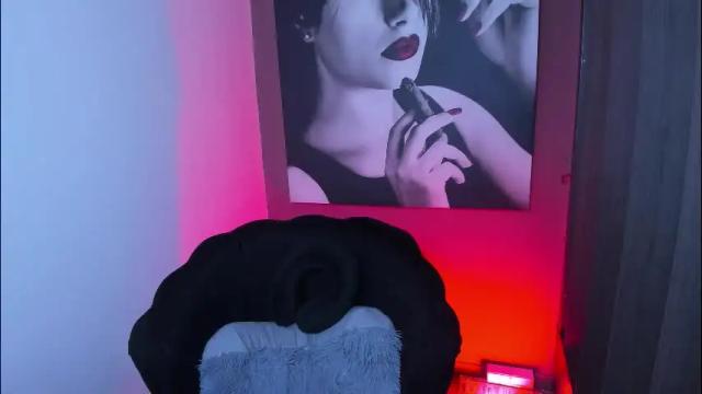 Image 8 of queenofhaze Stream on Chaturbate on 2 months ago