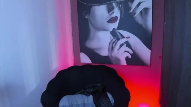 Image 4 of queenofhaze Stream on Chaturbate on 1 month ago