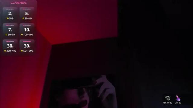 Image 3 of queenofhaze Stream on Chaturbate on 2 days ago