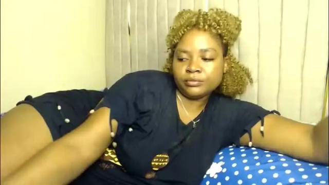 Image 2 of queenofsouls Stream on Chaturbate on 4 months ago