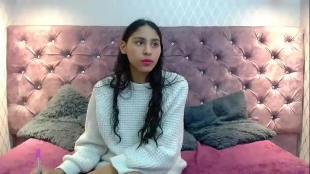 Image 8 of queenpaau Stream on Chaturbate on 1 month ago