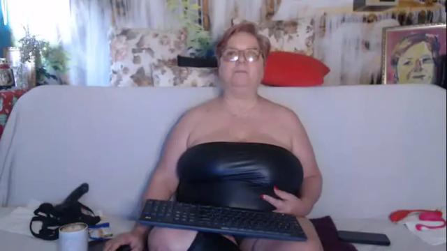 Image 7 of queenpammy Stream on Chaturbate on 1 month ago