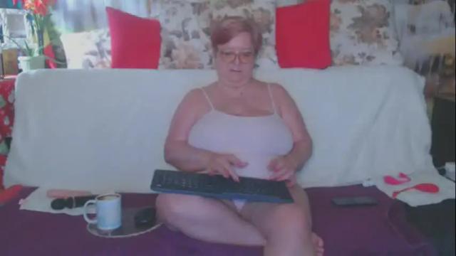 Image 4 of queenpammy Stream on Chaturbate on 16 days ago