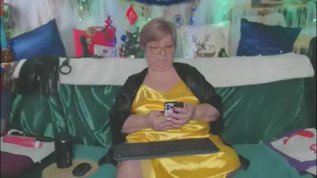 Image 3 of queenpammy Stream on Chaturbate on 1 month ago