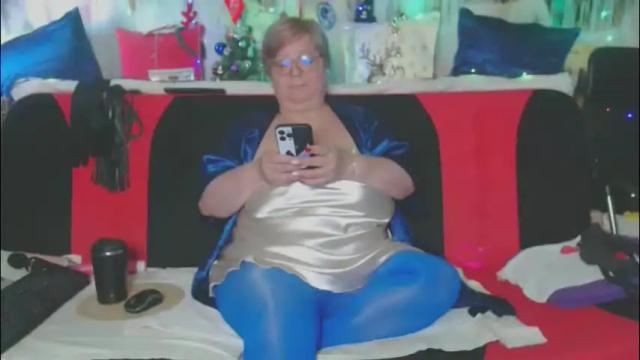 Image 3 of queenpammy Stream on Chaturbate on 1 month ago