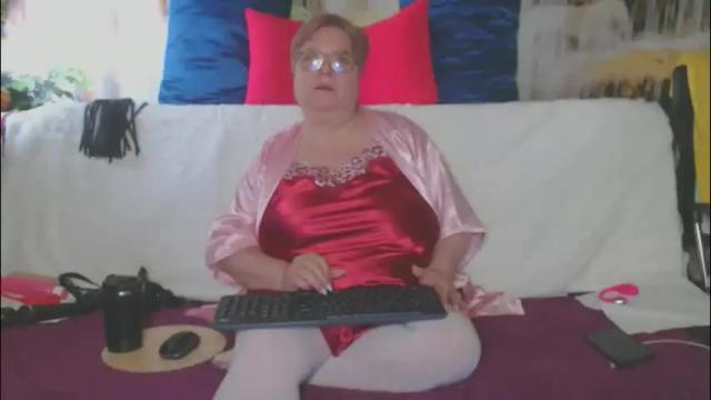 Image 7 of queenpammy Stream on Chaturbate on 12 days ago