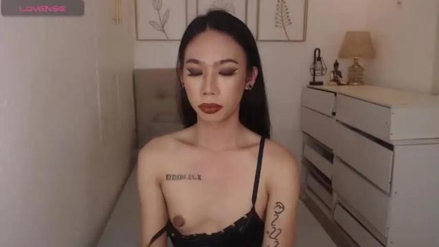 Image 12 of queenpaulaxx Stream on Chaturbate on 16 months ago