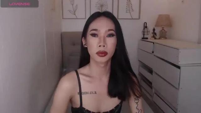 Image 2 of queenpaulaxx Stream on Chaturbate on 16 months ago