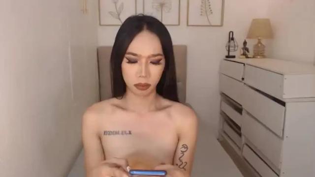 Image 7 of queenpaulaxx Stream on Chaturbate on 16 months ago