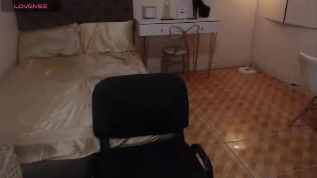 Image 11 of queenpaulaxx Stream on Chaturbate on 15 months ago