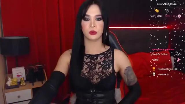 Image 12 of queenpinayhorsecock Stream on Chaturbate on 15 months ago