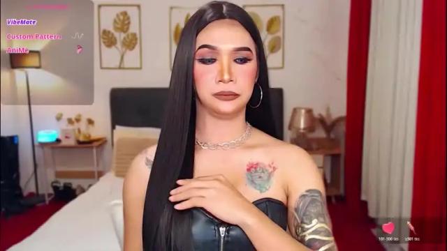 Image 12 of queenpinayhorsecock Stream on Chaturbate on 1 month ago