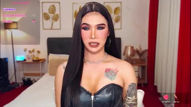 Image 3 of queenpinayhorsecock Stream on Chaturbate on 1 month ago