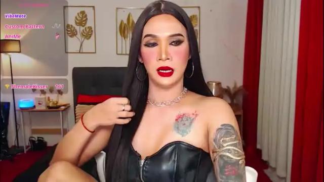 Image 7 of queenpinayhorsecock Stream on Chaturbate on 1 month ago