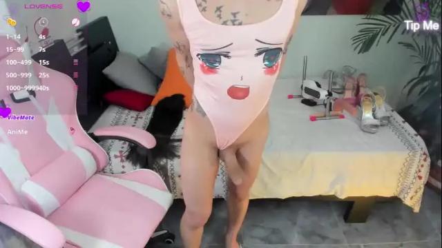 Image 3 of queenramoona_hot Stream on Chaturbate on 1 month ago