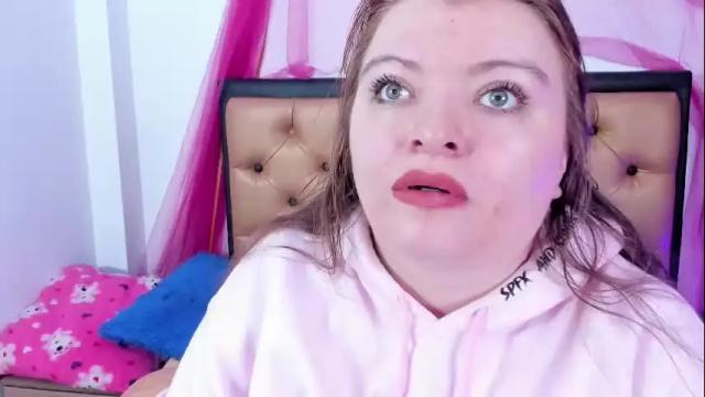 Image 8 of queensami7 Stream on Chaturbate on 14 days ago