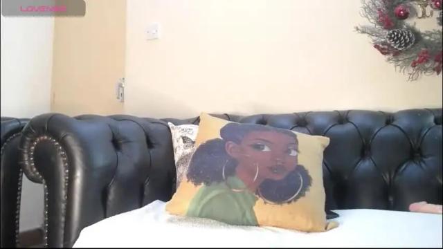 Image 2 of queensanta Stream on Chaturbate on 1 month ago