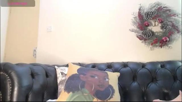 Image 7 of queensanta Stream on Chaturbate on 1 month ago