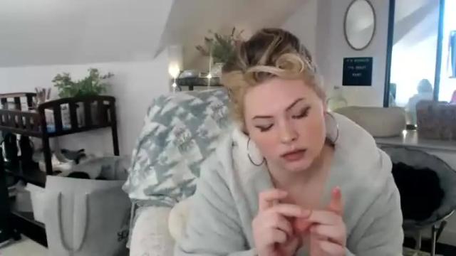 Image 2 of queensessy Stream on Chaturbate on 15 months ago