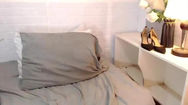Image 10 of queenslavehunterxxx Stream on Chaturbate on 12 months ago