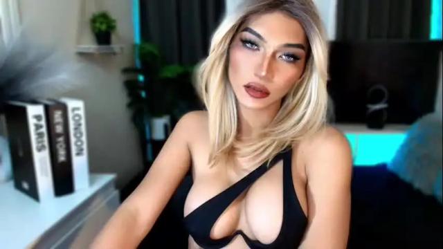 Image 6 of queenslavehunterxxx Stream on Chaturbate on 1 month ago