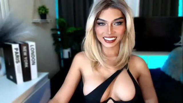 Image 8 of queenslavehunterxxx Stream on Chaturbate on 1 month ago