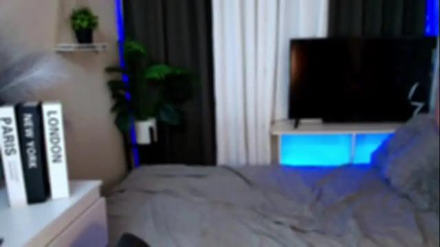 Image 7 of queenslavehunterxxx Stream on Chaturbate on 1 month ago