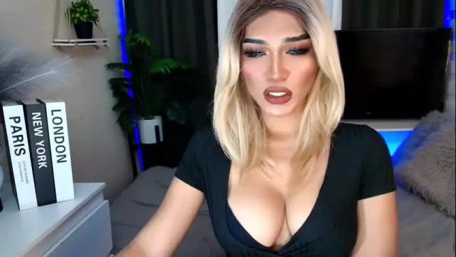 Image 12 of queenslavehunterxxx Stream on Chaturbate on 1 month ago