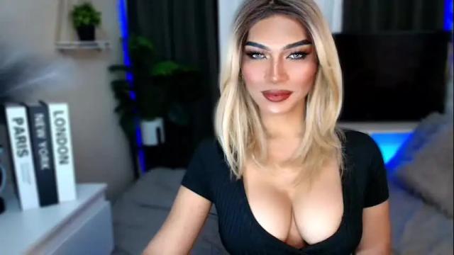 Image 3 of queenslavehunterxxx Stream on Chaturbate on 1 month ago