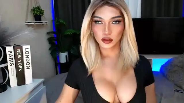 Image 12 of queenslavehunterxxx Stream on Chaturbate on 29 days ago