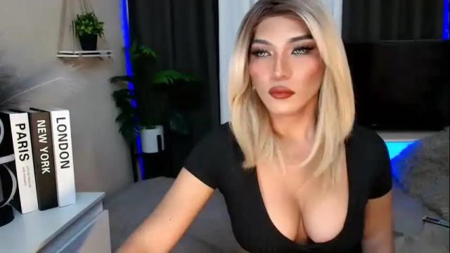 Image 7 of queenslavehunterxxx Stream on Chaturbate on 29 days ago