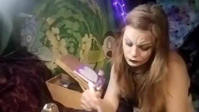 Image 12 of queenstonermami Stream on Chaturbate on 14 months ago