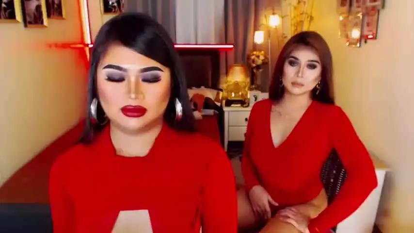 queenunivers Chaturbate