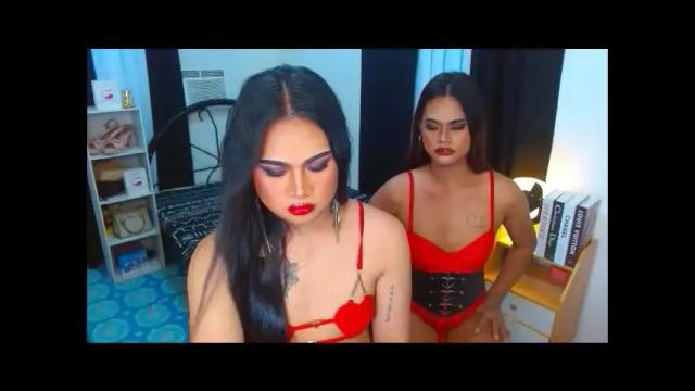 Image 6 of queenunivers Stream on Chaturbate on 17 days ago