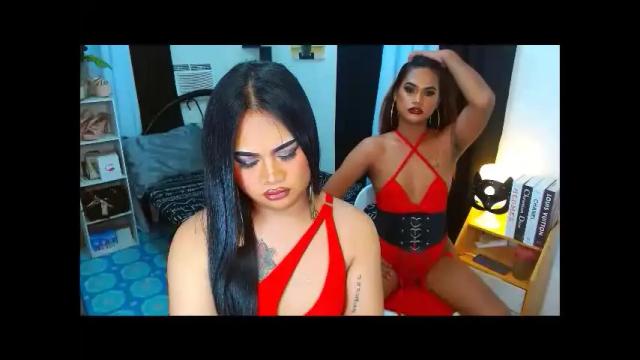Image 6 of queenunivers Stream on Chaturbate on 6 days ago